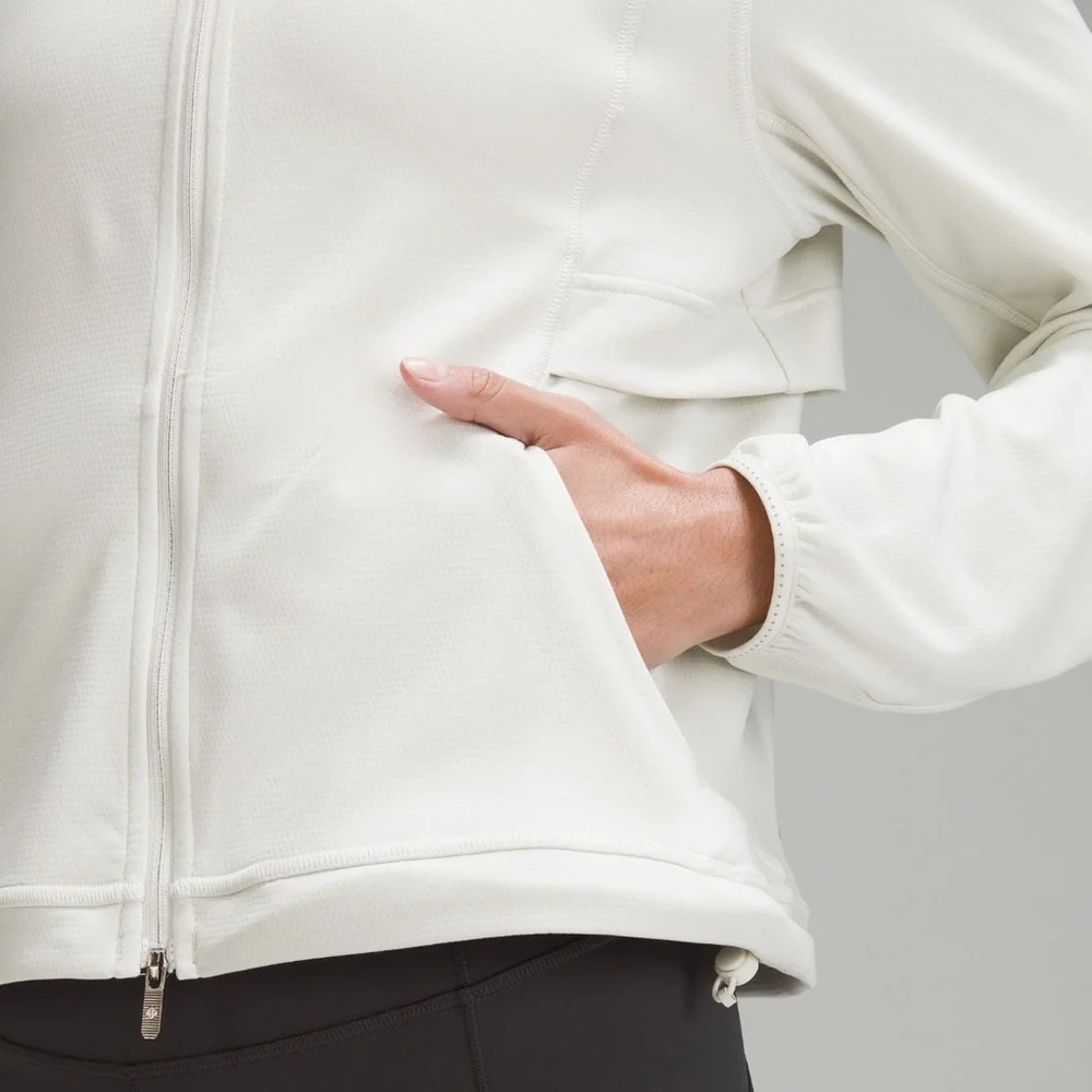 Lululemon Ventilating UV Protection Running Jacket in Bone. EUC
